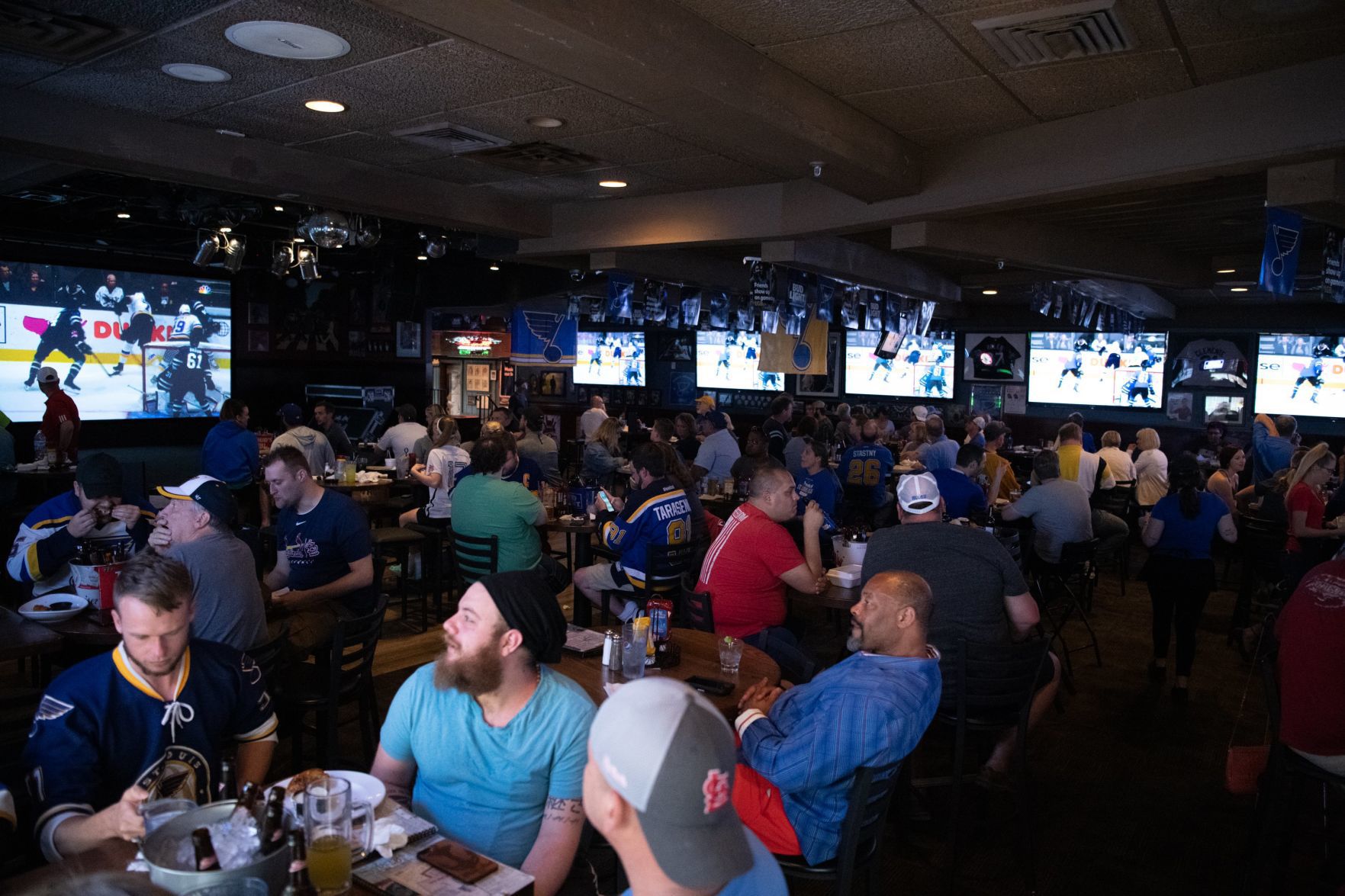 Blues fans watch Game 5 of Western Conference Finals at Syberg's on Dorsett